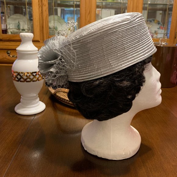 Hat - Picture 2 of 4